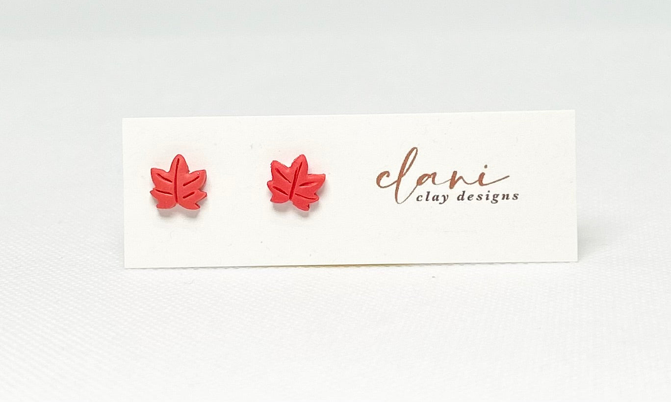 Maple leaf studs
