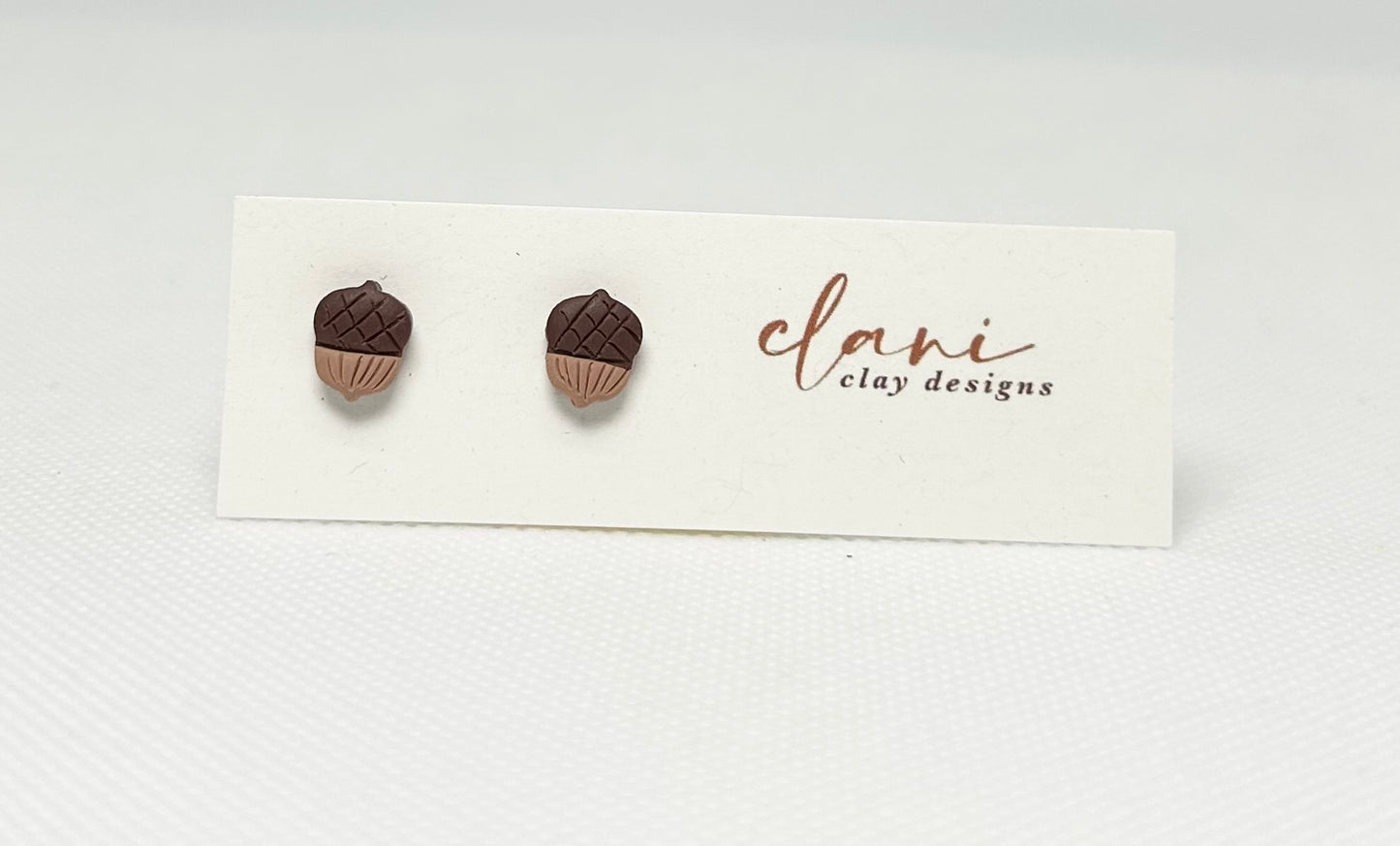 Acorn studs