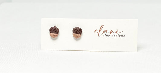 Acorn studs
