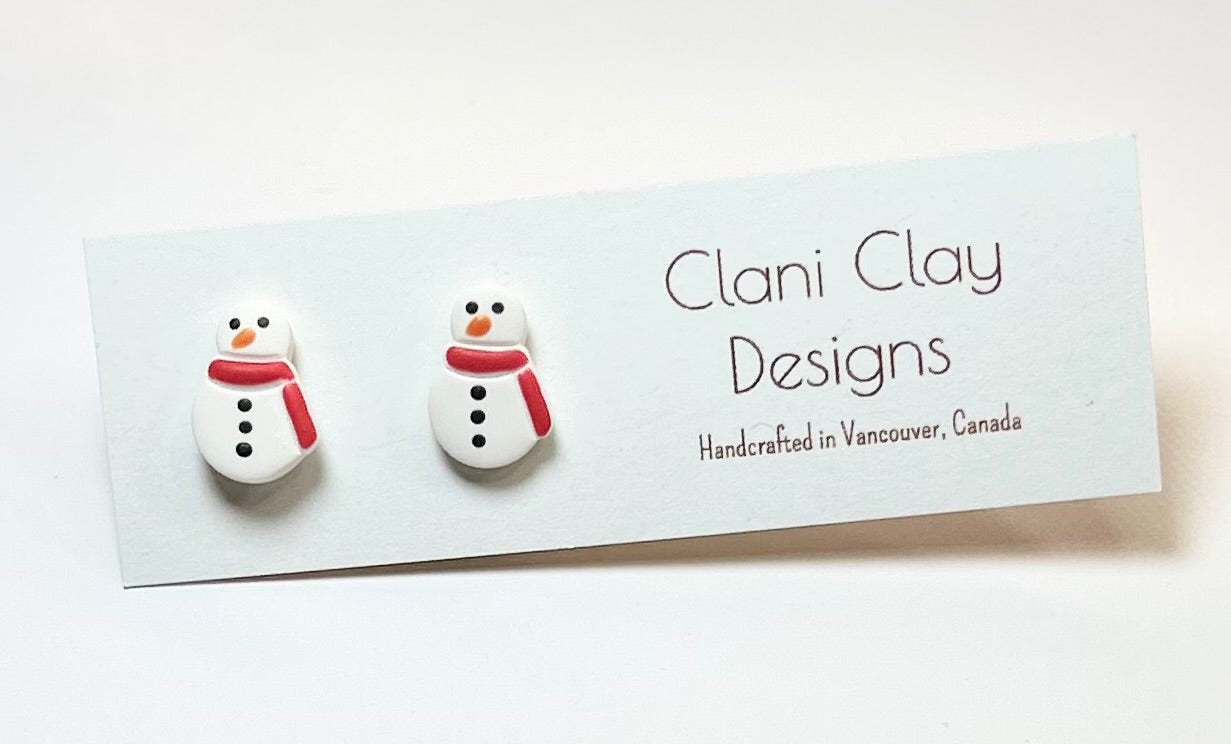 Tiny Snowman Studs
